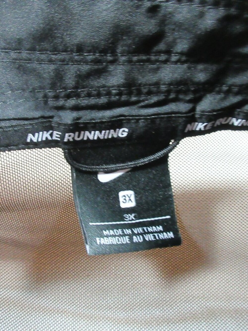 Nike womens black Icon Clash sheer sleeve packable running jacket 3X - Picture 3 of 10